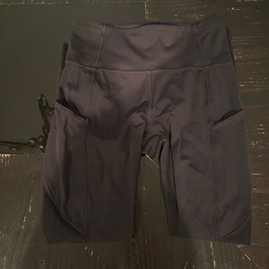 Lulu Lemon Leggings, size 6. Like new